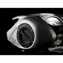 Savage Gear Reel SG6 300 BC -Visuitrusting Savage Gear reel SG6 4 1 1